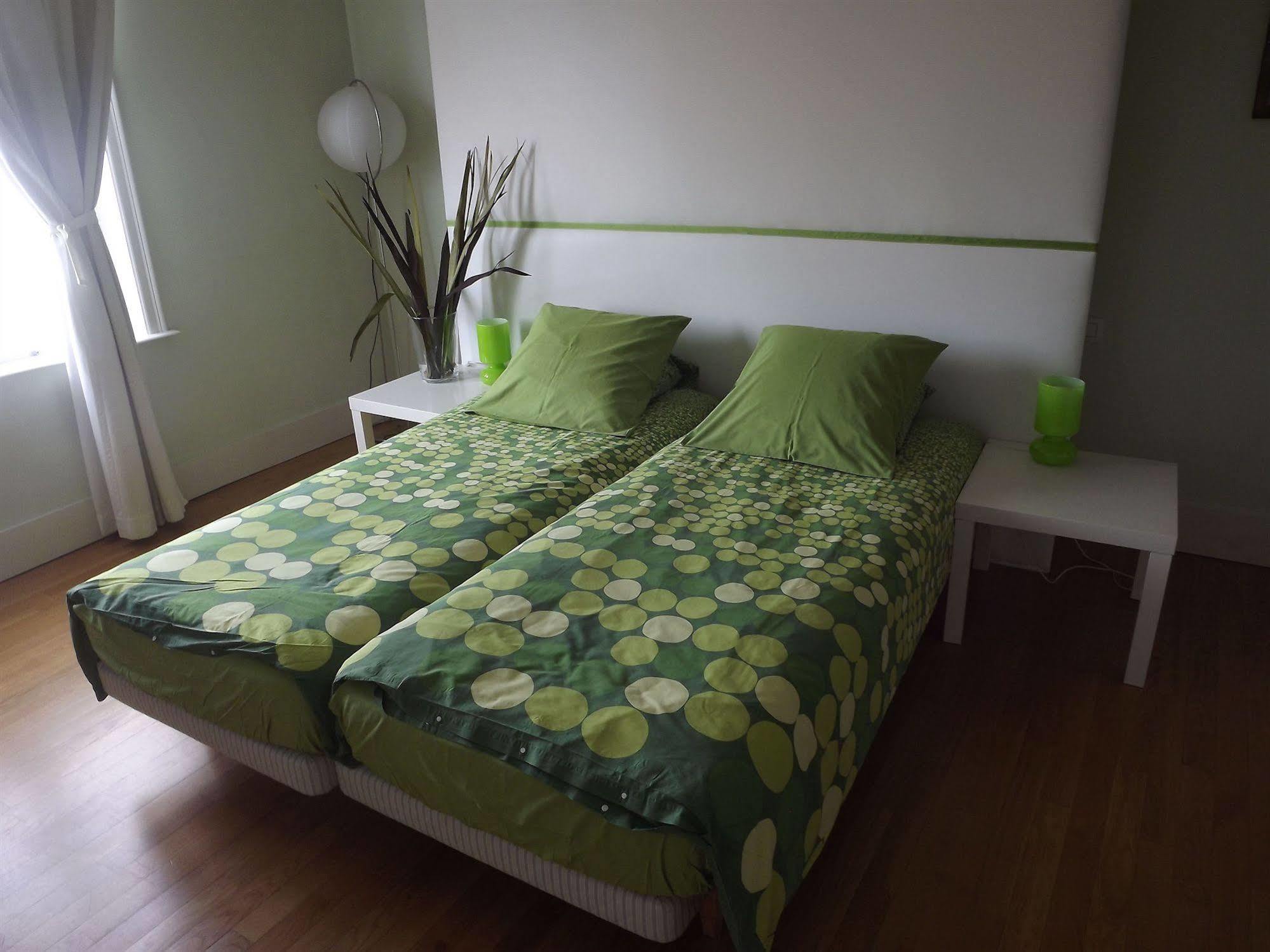 B&B Maison Az Saint-Gilles Экстерьер фото