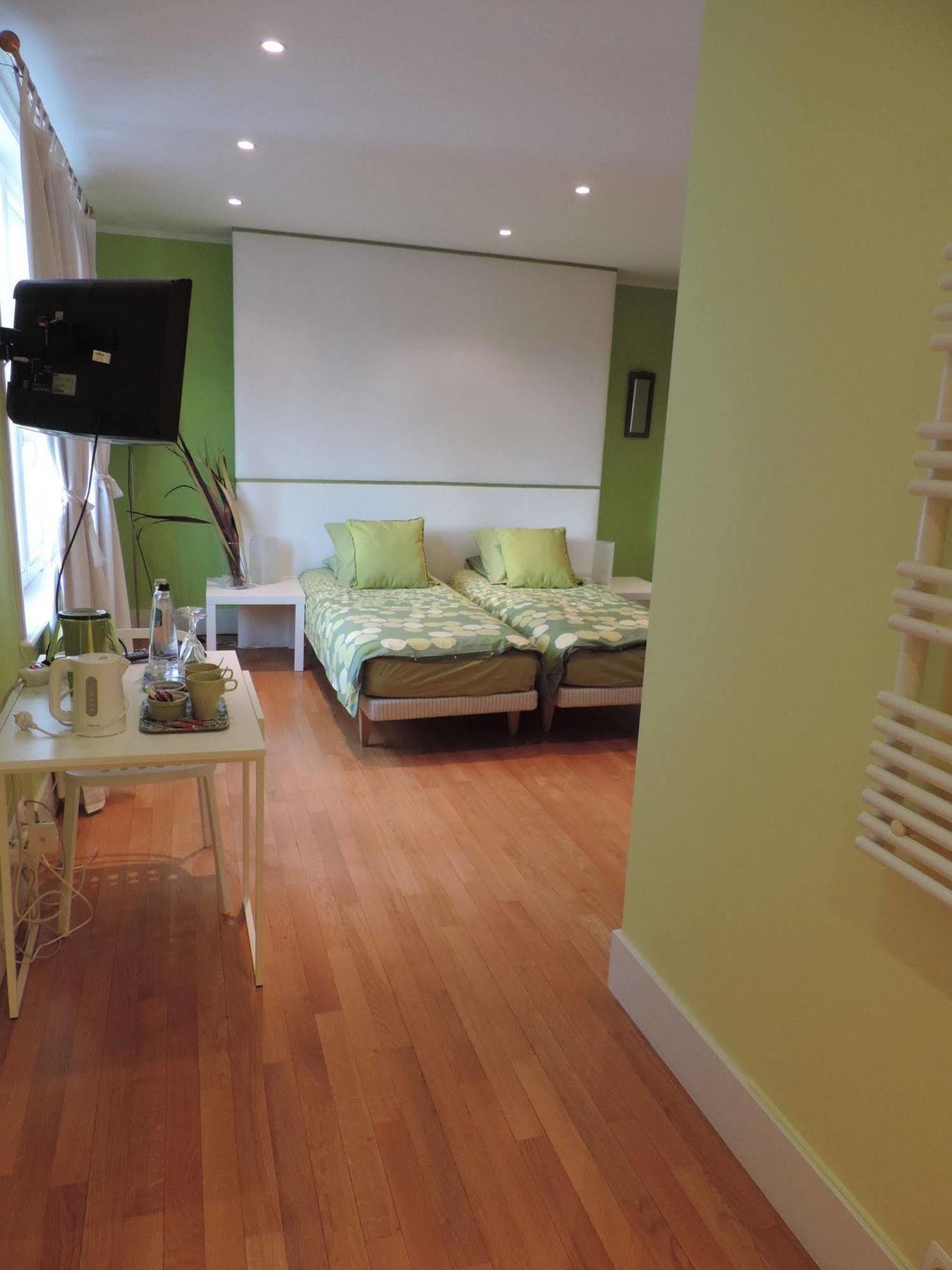 B&B Maison Az Saint-Gilles Экстерьер фото