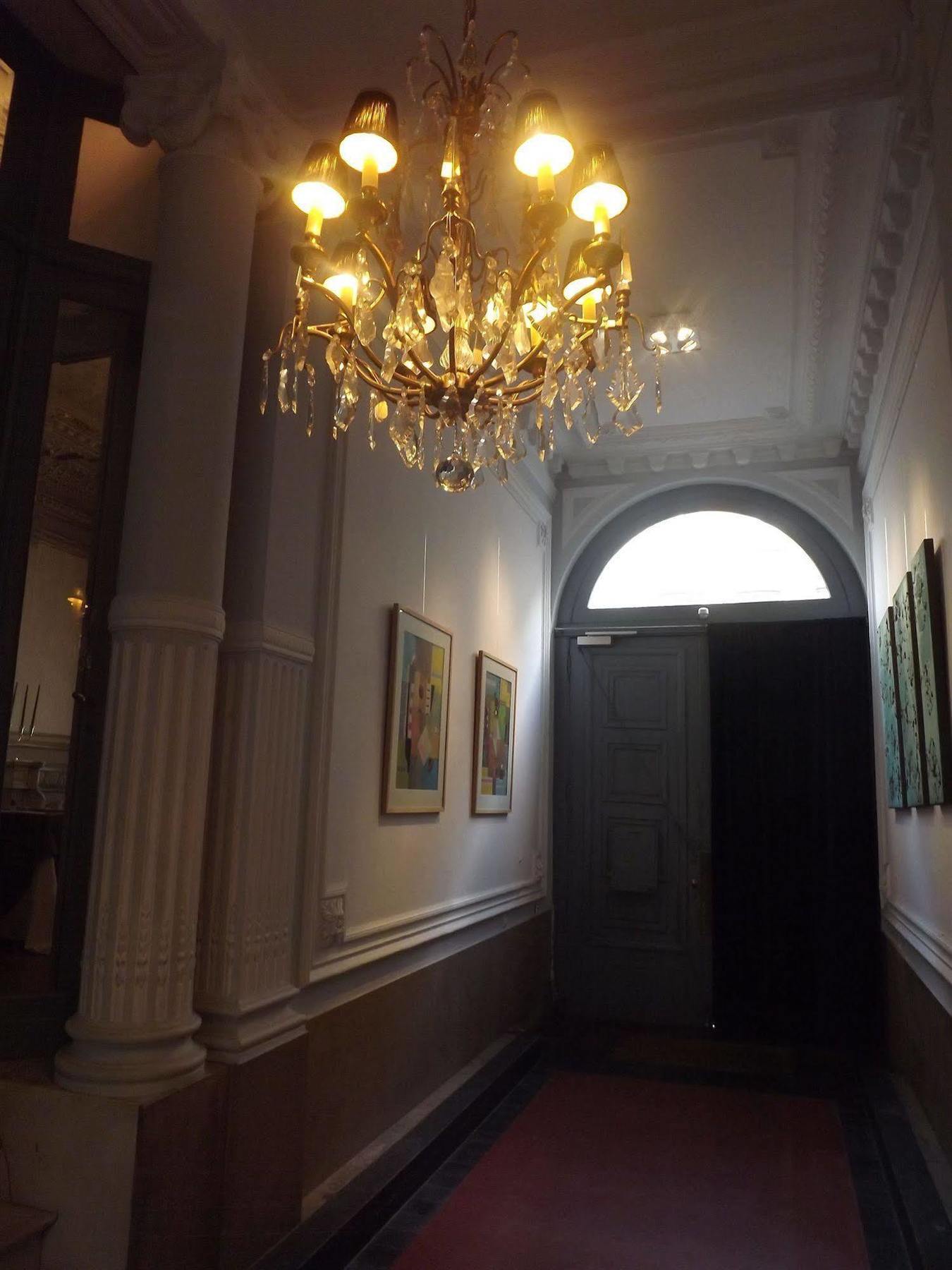 B&B Maison Az Saint-Gilles Экстерьер фото